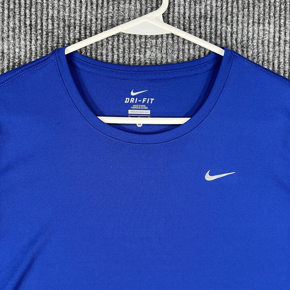 Nike Shirt Womens Medium Blue Short Sleeve Dri Fit Casual Active Workout Gym